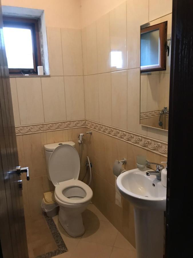 Bujtina Hader Xhebro Hostel Tepelene Ngoại thất bức ảnh