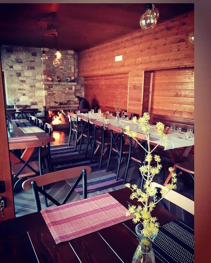 Bujtina Hader Xhebro Hostel Tepelene Ngoại thất bức ảnh