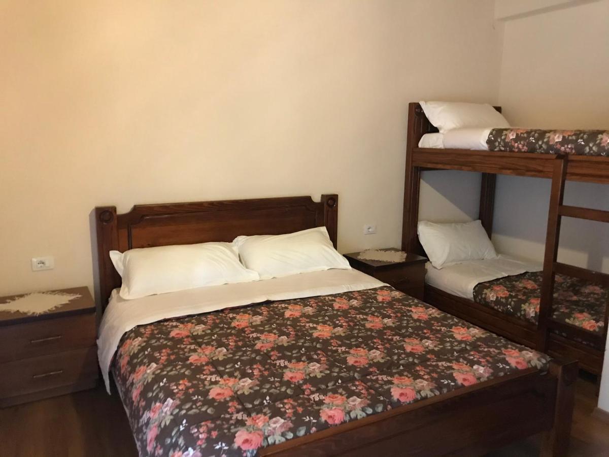 Bujtina Hader Xhebro Hostel Tepelene Ngoại thất bức ảnh