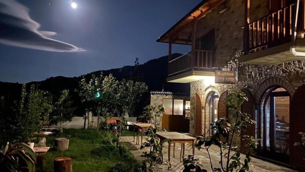 Bujtina Hader Xhebro Hostel Tepelene Ngoại thất bức ảnh